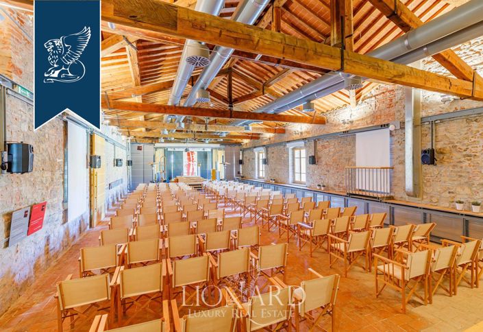 Image No.19-23 Bed Farmhouse for sale