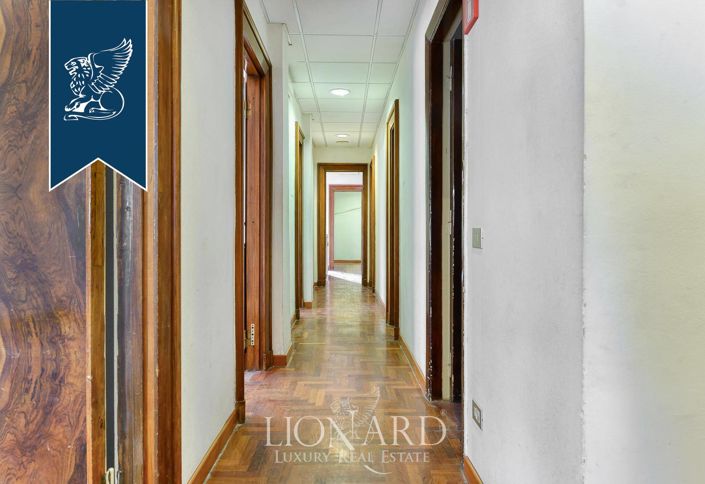 Image No.15-5 Bed Apartment for sale