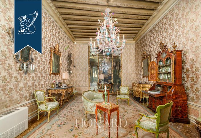 Image No.12-5 Bed Apartment for sale