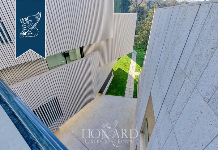 Image No.14-3 Bed Apartment for sale