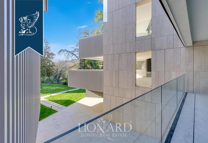 Image No.17-3 Bed Apartment for sale