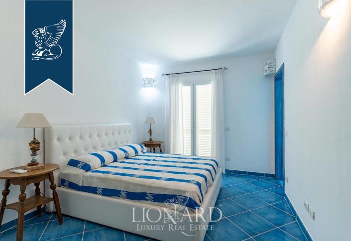 Image No.17-6 Bed Villa for sale