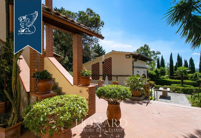 Image No.16-8 Bed Country House for sale