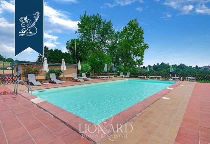 Image No.5-Ferme de 9 chambres à vendre à Asti