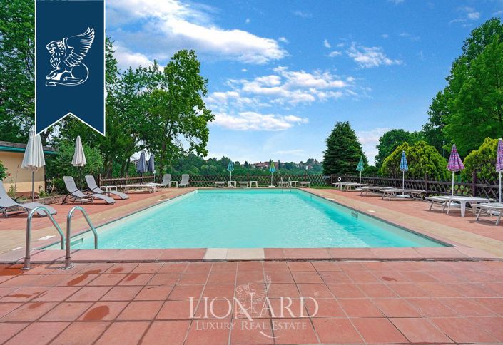 Image No.11-Ferme de 9 chambres à vendre à Asti