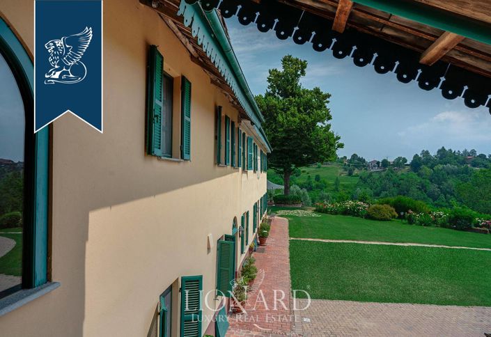 Image No.9-Ferme de 9 chambres à vendre à Asti