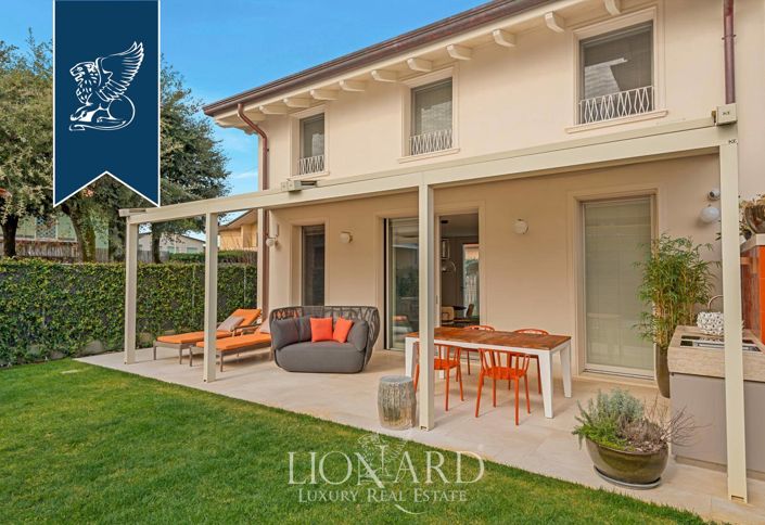 Image No.3-2 Bed Villa for sale