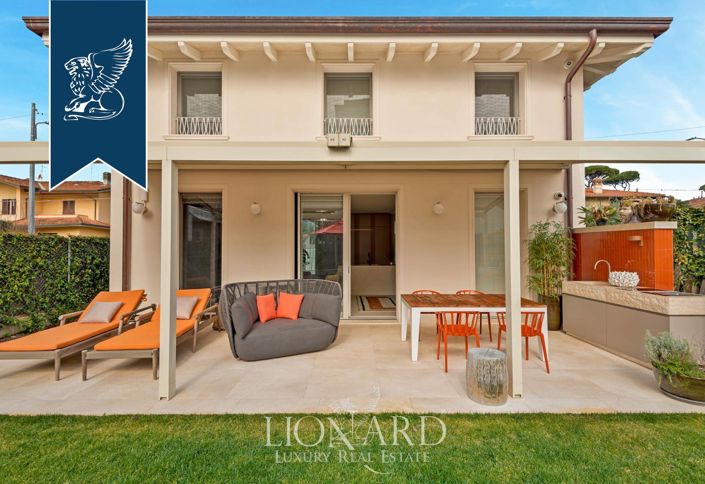 Image No.4-2 Bed Villa for sale