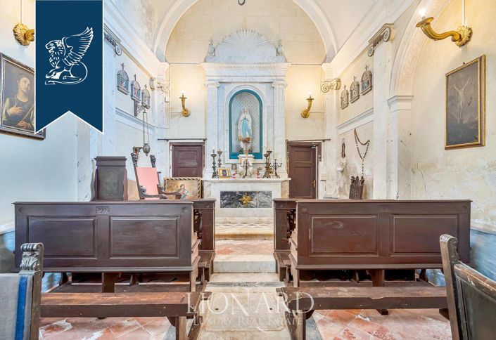 Image No.8-8 Bed Villa for sale