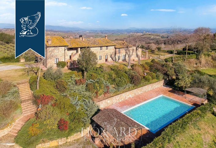 Image No.1-14 Bed Farmhouse for sale
