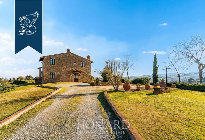 Image No.14-14 Bed Farmhouse for sale