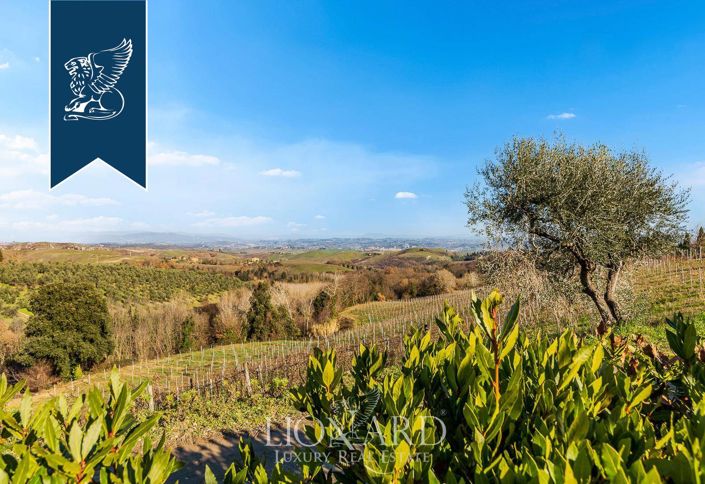 Image No.18-14 Bed Farmhouse for sale