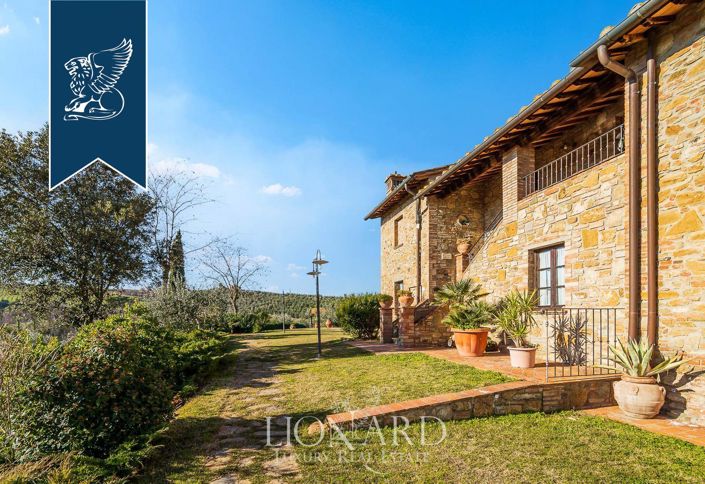 Image No.7-14 Bed Farmhouse for sale