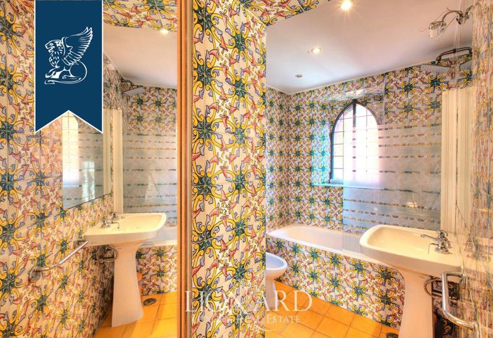 Image No.37-4 Bed Villa for sale