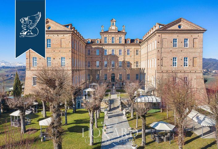 Image No.2-Propriété de 40 chambres à vendre à Turin