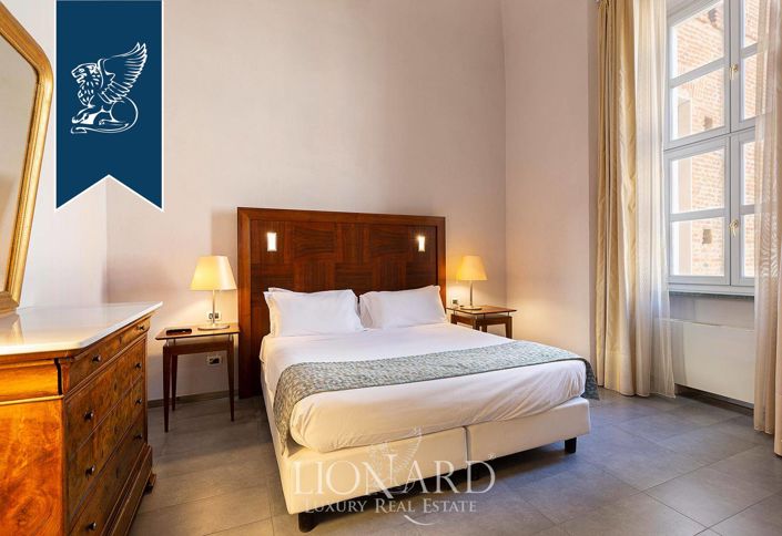 Image No.66-Propriété de 40 chambres à vendre à Turin