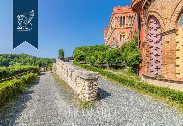 Image No.19-40 Bed Property for sale