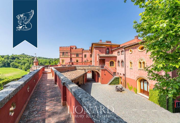 Image No.30-40 Bed Property for sale