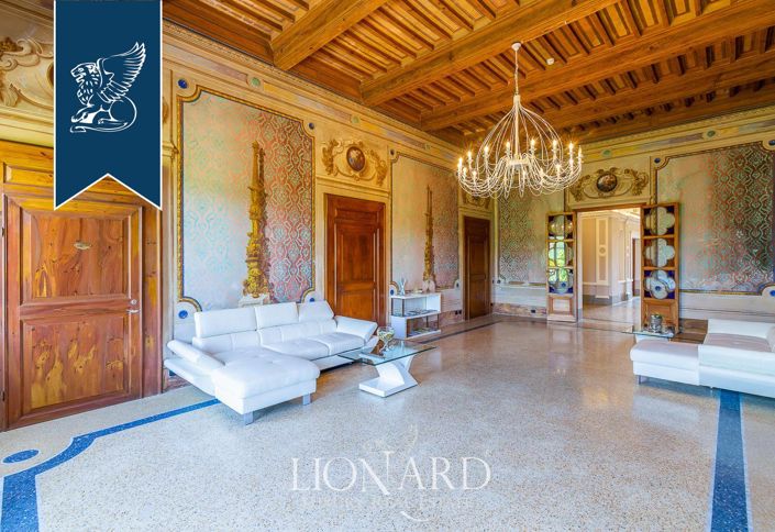 Image No.41-40 Bed Property for sale