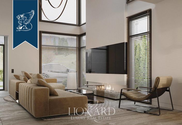 Image No.10-4 Bed Villa for sale