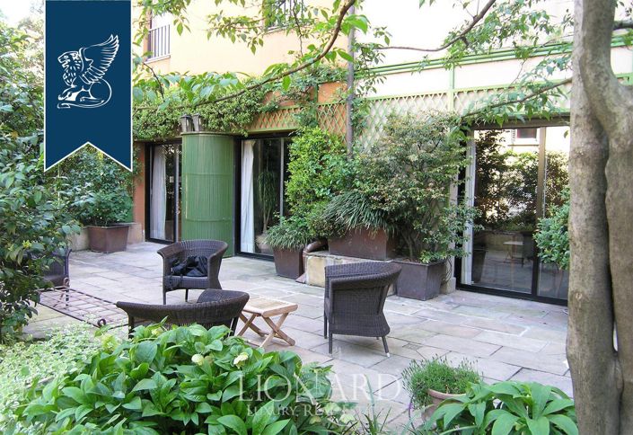 Image No.1-7 Bed Apartment for sale