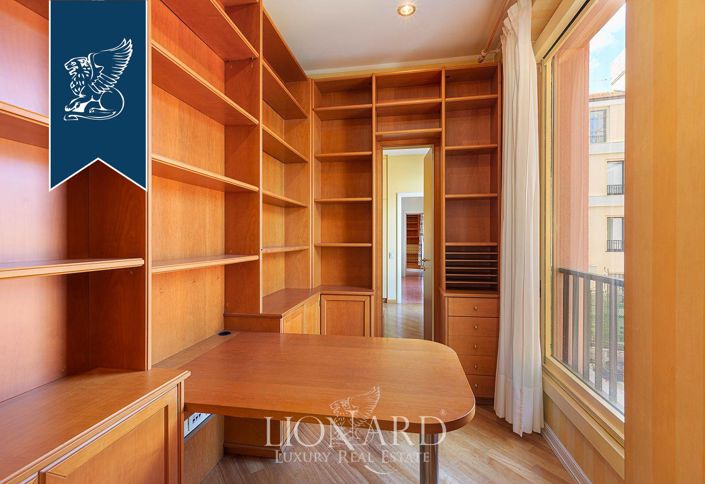 Image No.13-7 Bed Apartment for sale