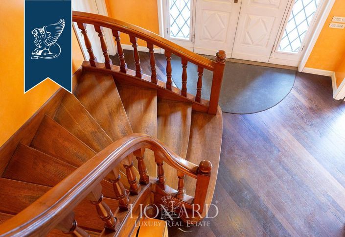 Image No.17-7 Bed Apartment for sale