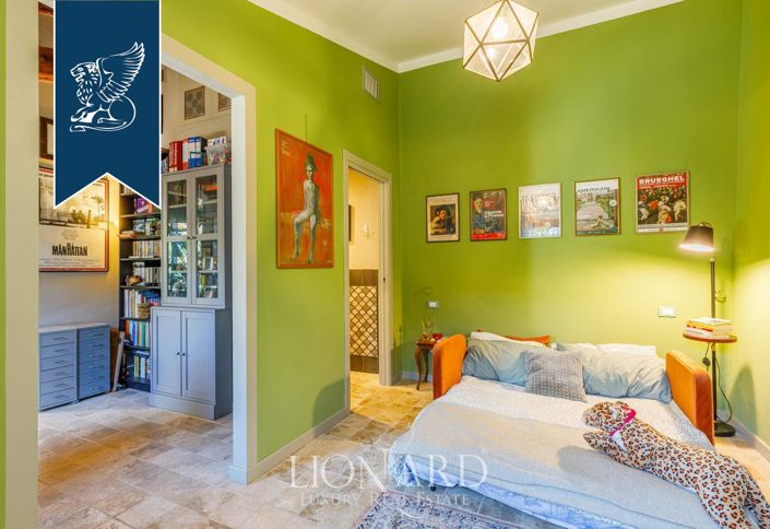 Image No.15-2 Bed Villa for sale