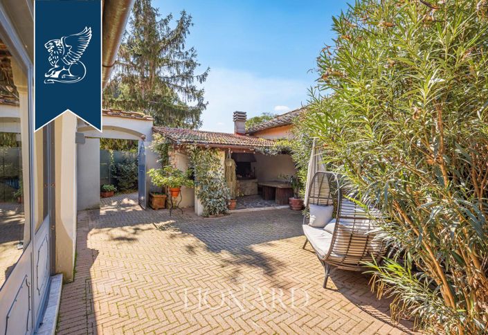 Image No.19-2 Bed Villa for sale