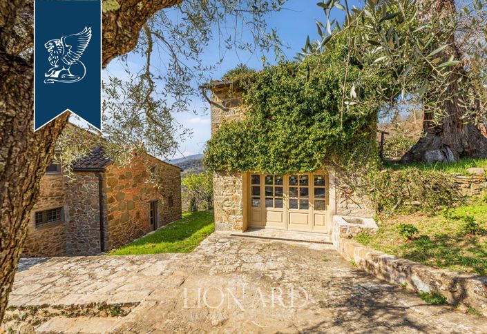 Image No.11-5 Bed Country House for sale