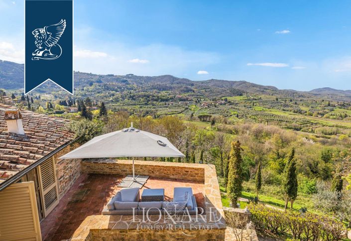 Image No.1-5 Bed Country House for sale
