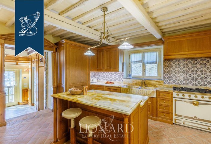 Image No.20-5 Bed Country House for sale