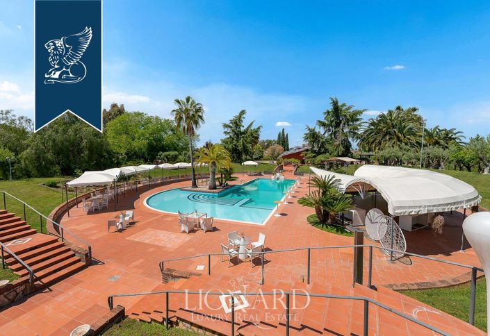 Image No.1-7 Bed Villa for sale