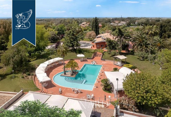 Image No.3-7 Bed Villa for sale