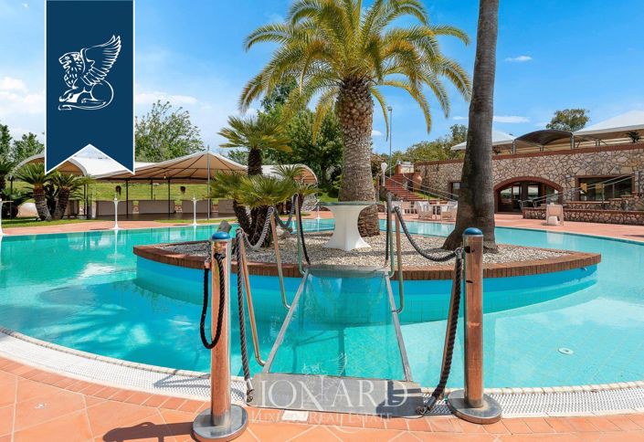 Image No.6-7 Bed Villa for sale