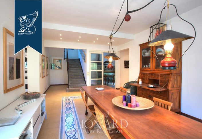 Image No.17-8 Bed Villa for sale