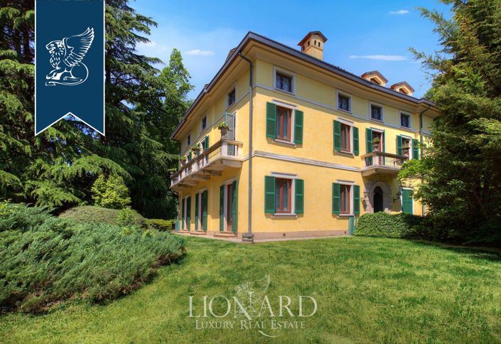 Image No.4-8 Bed Villa for sale