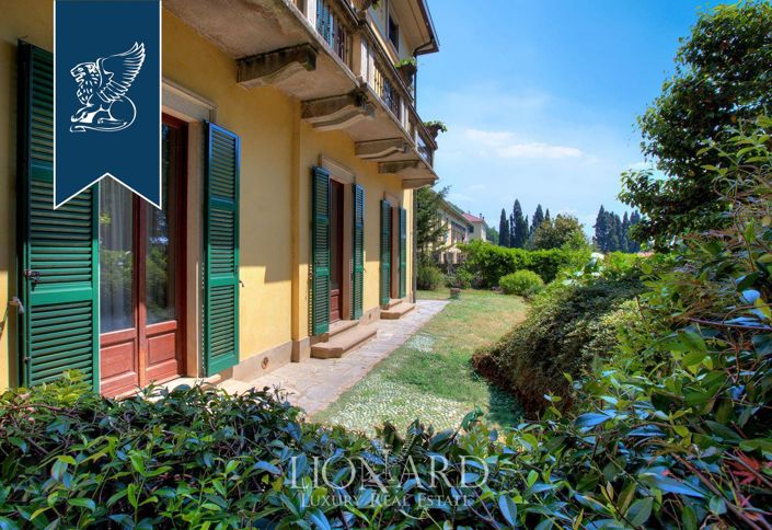 Image No.8-8 Bed Villa for sale