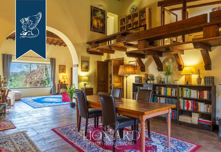 Image No.15-Maison de campagne de 7 chambres à vendre à Pontassieve