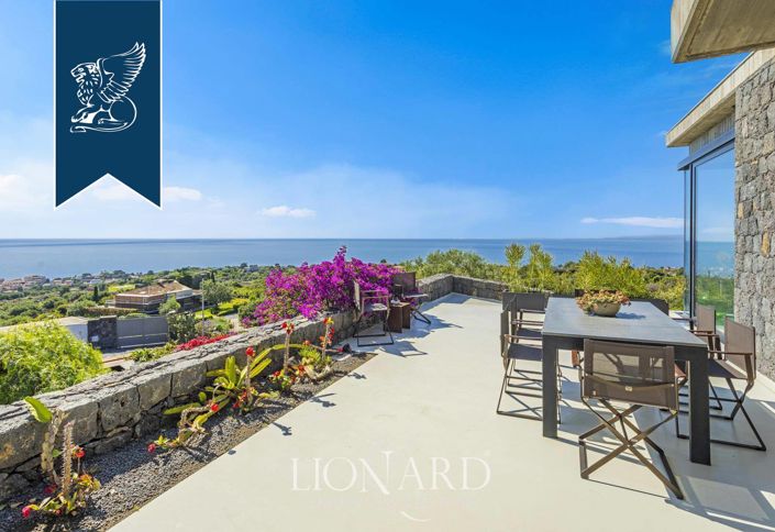 Image No.9-4 Bed Villa for sale