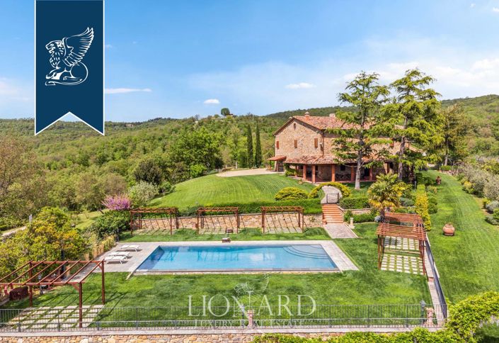 Image No.4-8 Bed Farmhouse for sale