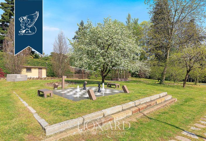 Image No.10-Villa de 18 chambres à vendre à Erba