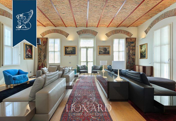 Image No.15-Villa de 18 chambres à vendre à Erba