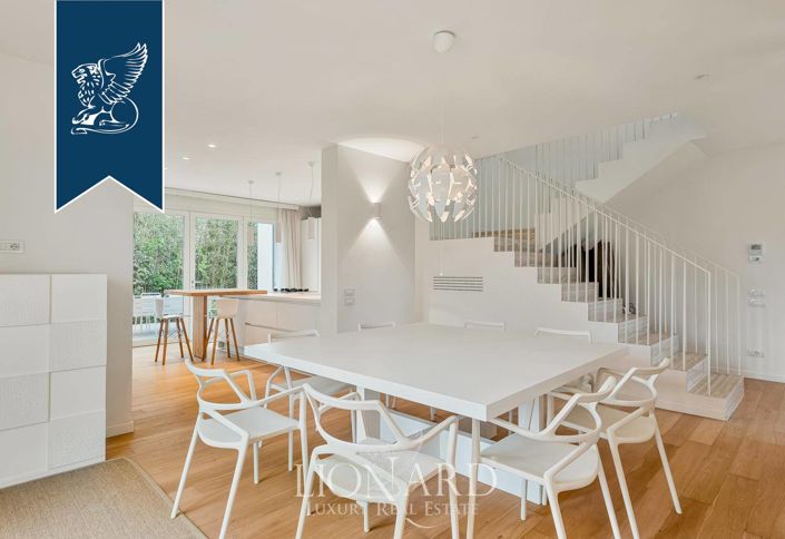 Image No.11-5 Bed Villa for sale