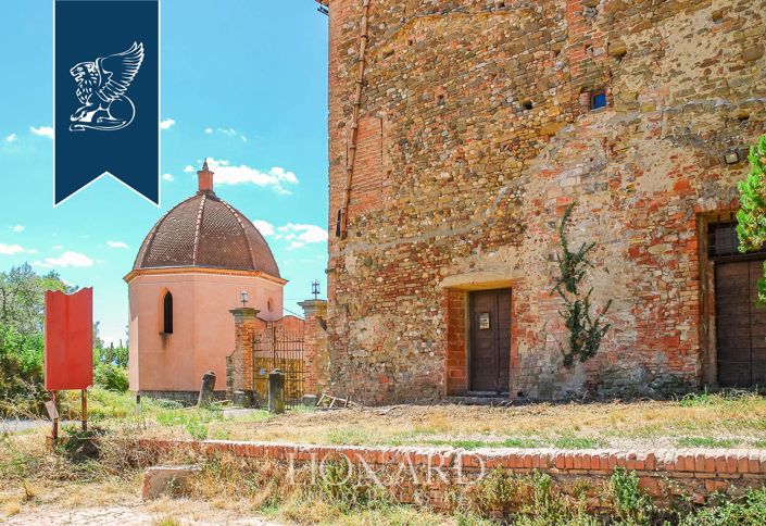 Image No.15-Ferme de 15 chambres à vendre à Certaldo