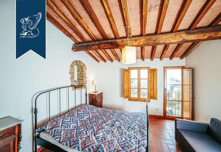 Image No.36-Ferme de 15 chambres à vendre à Certaldo