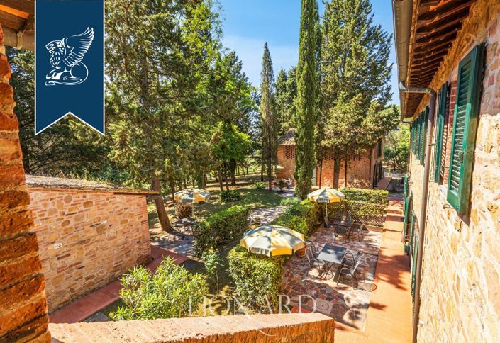 Image No.14-Ferme de 20 chambres à vendre à Montaione