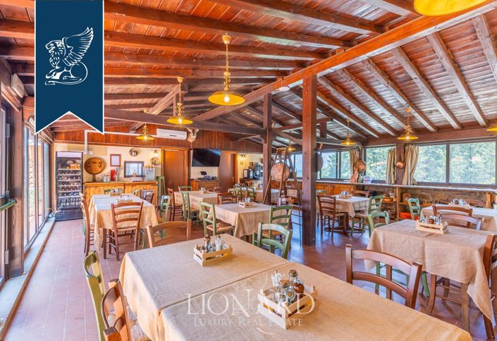 Image No.20-Ferme de 20 chambres à vendre à Montaione