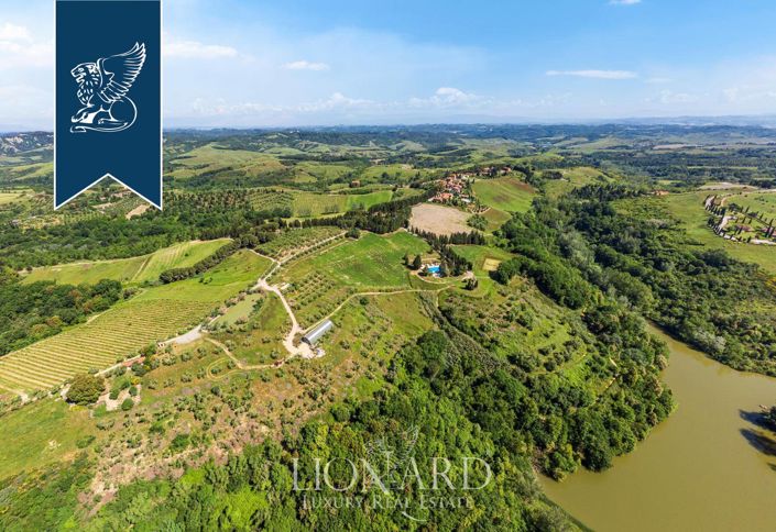 Image No.3-Ferme de 20 chambres à vendre à Montaione