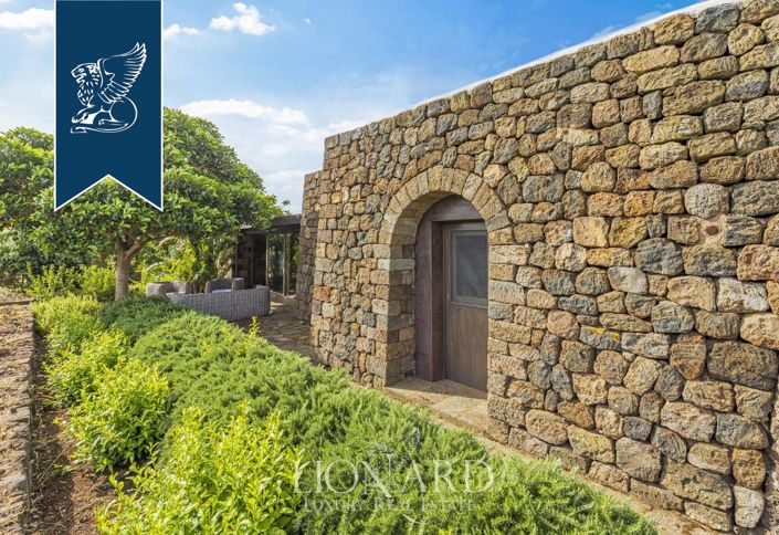 Image No.11-4 Bed Hotel for sale